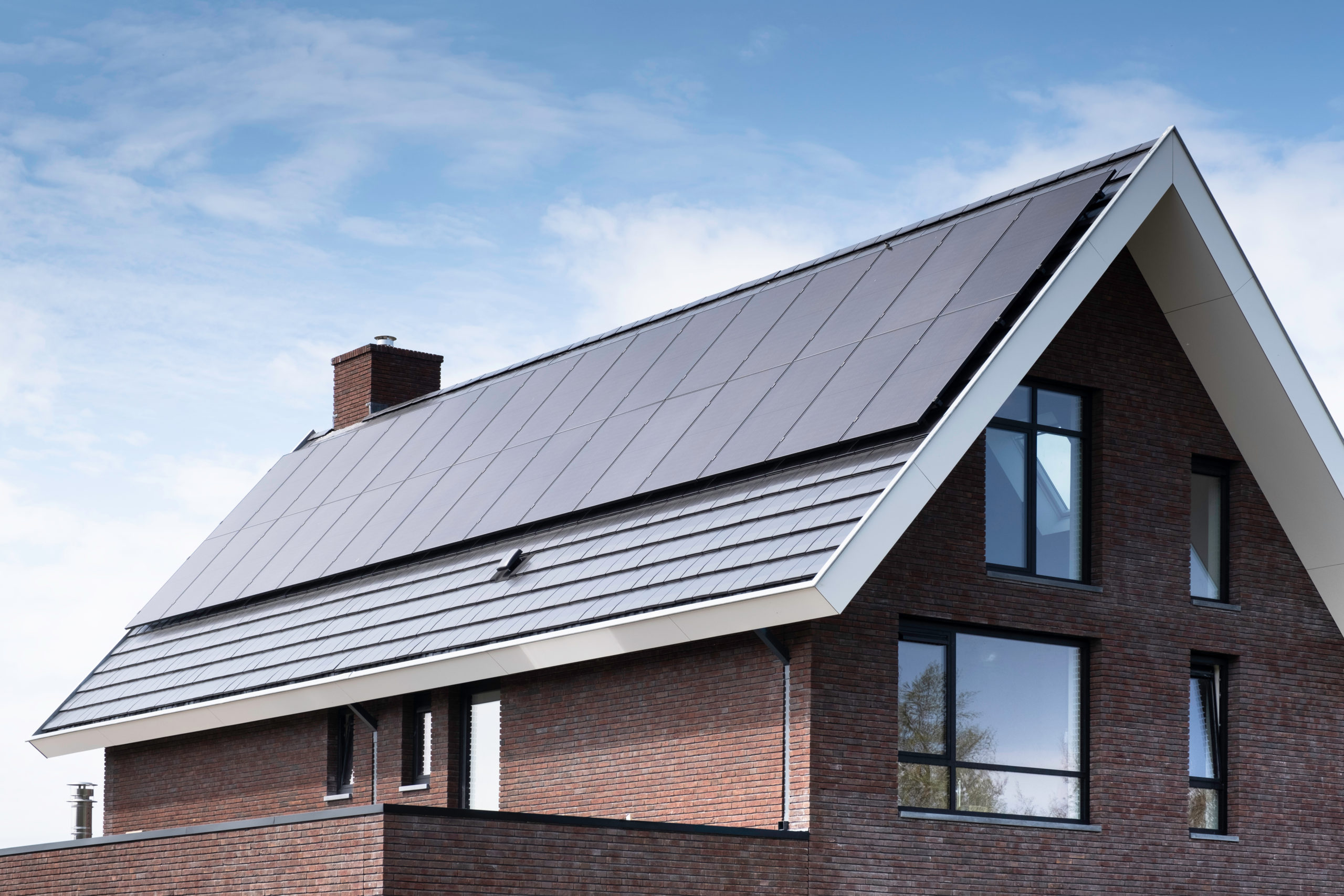 Should You Buy A Home with Solar Panels?